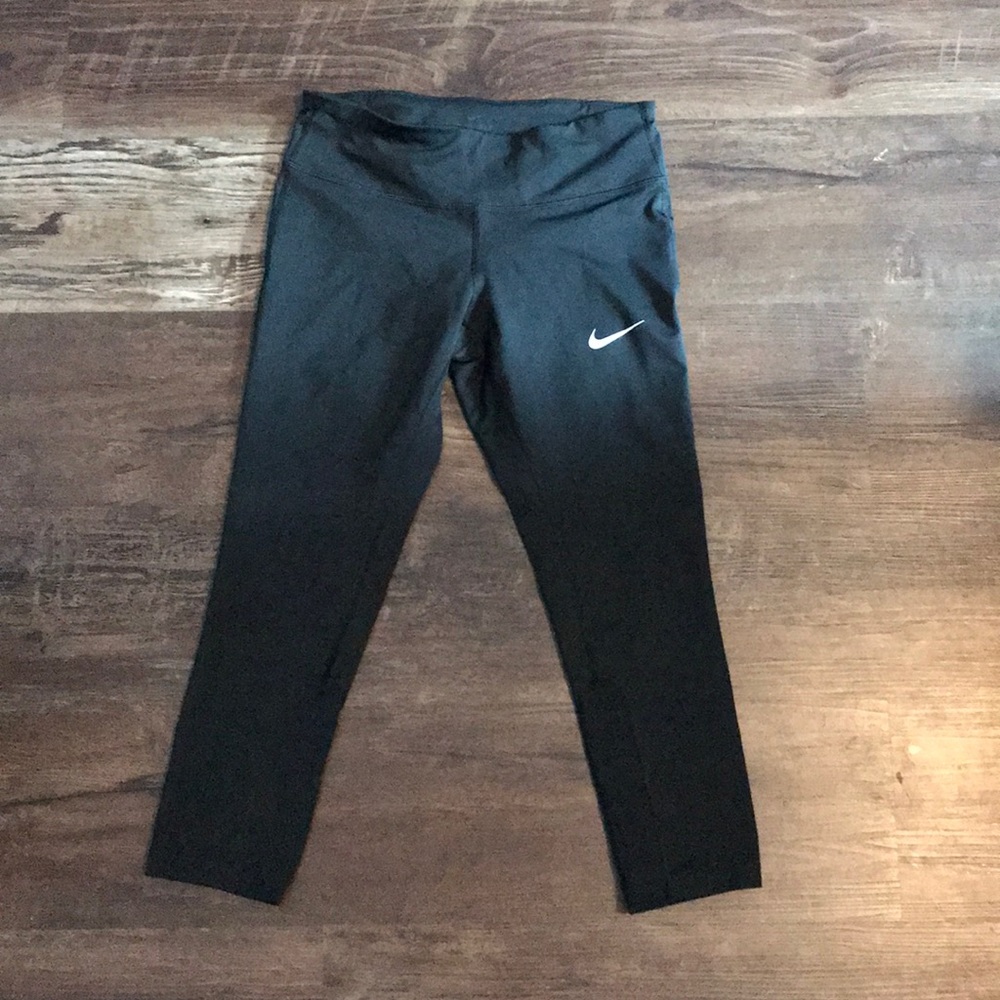 Athletic leggings